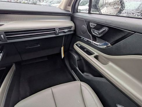 New 2026 Lincoln Corsair Premiere image 15