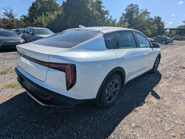 New 2027 Kia K4 FWD image 6