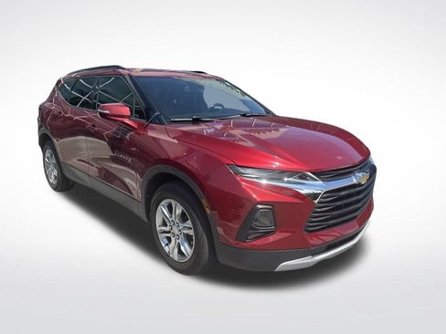Used 2019 Chevrolet Blazer LT FWD image 2