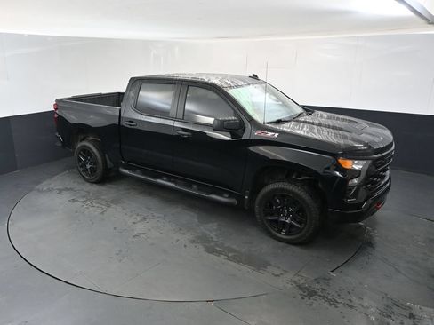 Used 2023 Chevrolet Silverado 1500 Custom Trail Boss AWD/4WD image 33