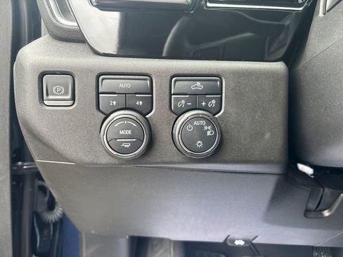 Certified 2023 Chevrolet Silverado 1500 LT w/ Convenience Package II AWD/4WD image 19