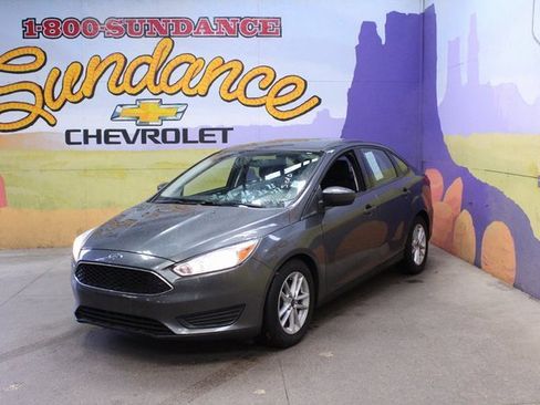 Used 2018 Ford Focus SE image 2