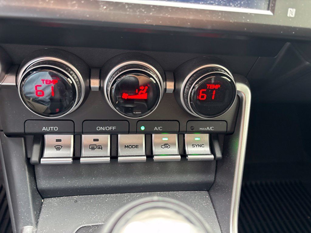 Used 2024 Toyota GR86 Premium RWD image 23