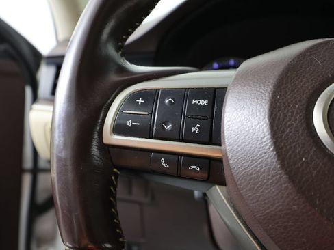 Used 2016 Lexus ES 300h w/ Luxury Package w/Wood Trim FWD image 33