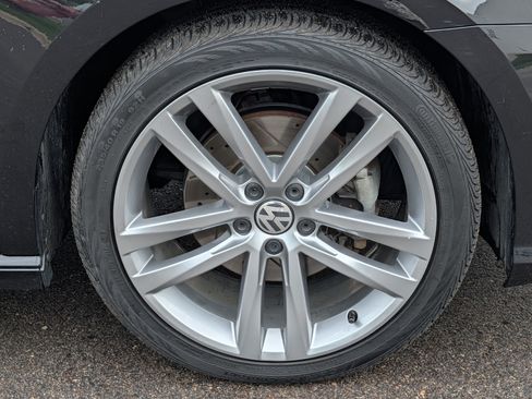 Used 2017 Volkswagen Passat 1.8T R-Line FWD image 15