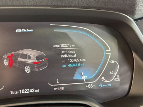 Used 2022 BMW X5 xDrive45e w/ Luxury Seating Package AWD/4WD image 19
