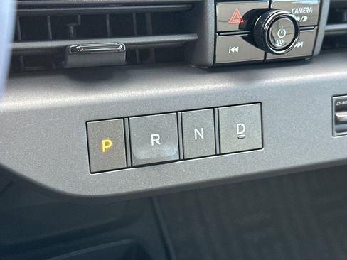 New 2026 Nissan Leaf Platinum+ w/ Cargo Package (Platinum+) image 18