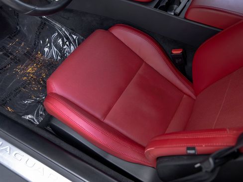 Used 2024 Jaguar F-TYPE R-Dynamic RWD image 29