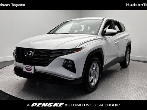 Used 2024 Hyundai Tucson SE AWD/4WD image 1