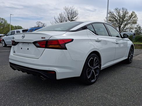 Used 2024 Nissan Altima 2.5 SR FWD image 5