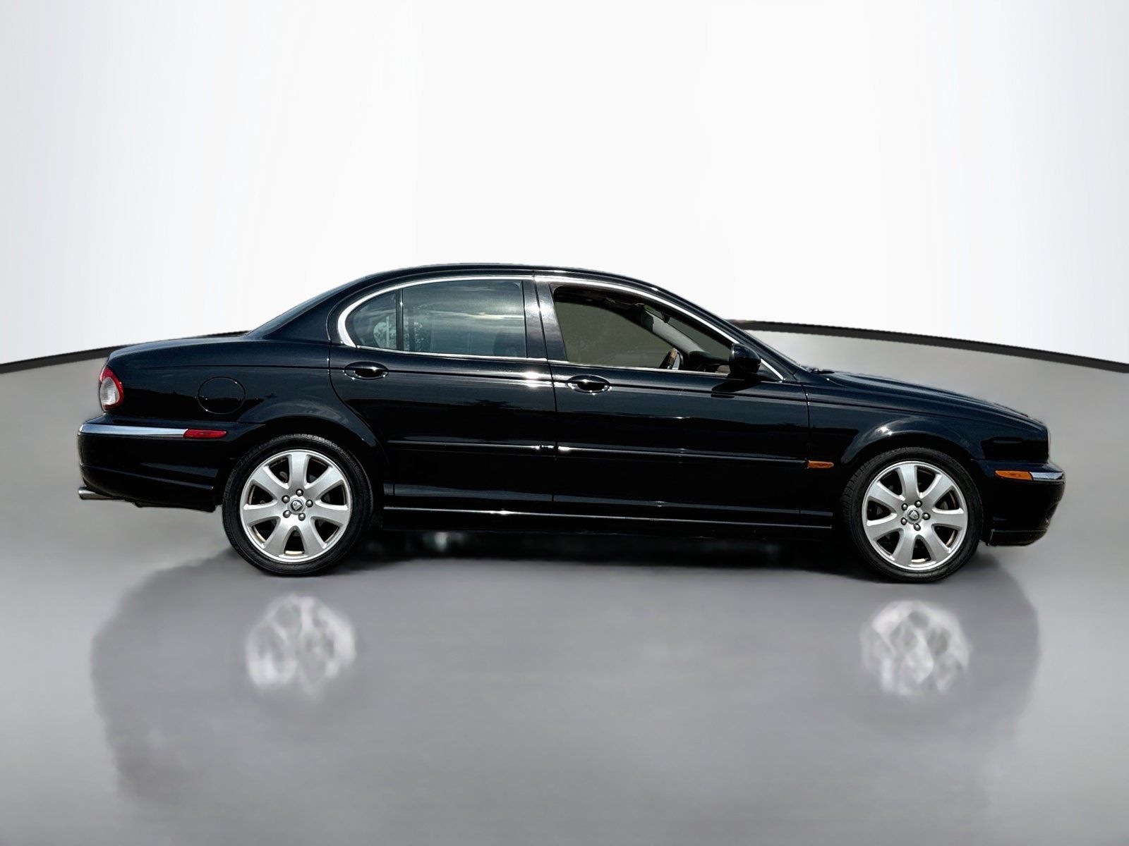 Used 2004 Jaguar X-TYPE 3.0 AWD/4WD image 8