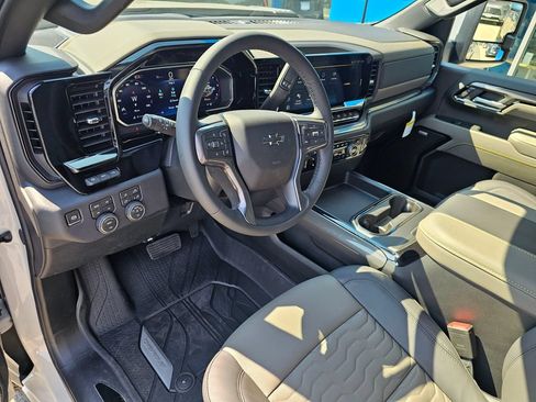 New 2026 Chevrolet Silverado 2500 ZR2 AWD/4WD image 20