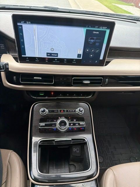 Certified 2023 Lincoln Nautilus Reserve AWD/4WD image 20