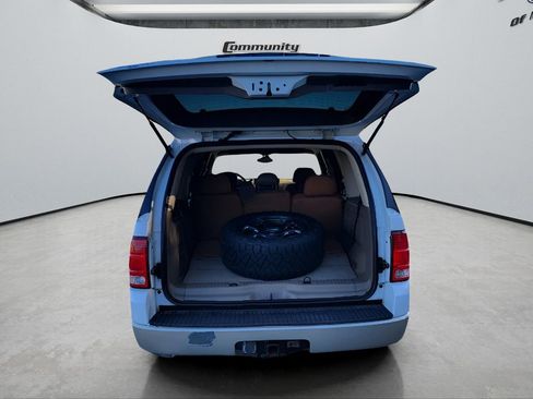 Used 2005 Ford Explorer Eddie Bauer image 10