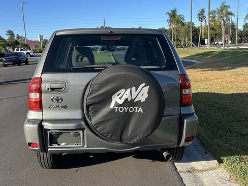 Used 2004 Toyota RAV4 2WD image 6