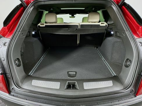 Used 2025 Cadillac XT5 Sportv w/ Technology Package image 29