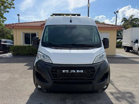 Used 2024 RAM ProMaster 2500 w/ Convenience Group FWD image 9