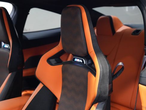 Used 2022 BMW M4 Competition w/ M Carbon Exterior Package RWD image 26
