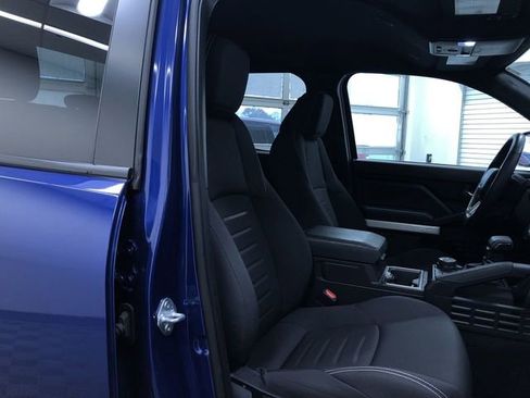 Used 2024 Toyota Tacoma TRD Off-Road image 16