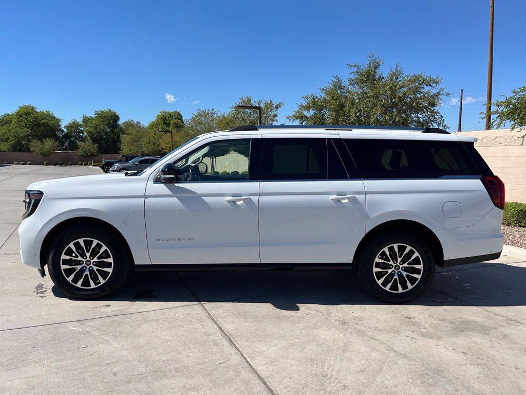 Used 2025 Ford Expedition Max Platinum AWD/4WD image 10