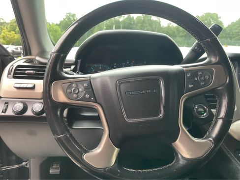 Used 2019 GMC Yukon XL Denali w/ Denali Ultimate Package AWD/4WD image 15
