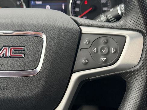Certified 2023 GMC Acadia SLE w/ Driver Convenience Package AWD/4WD image 19