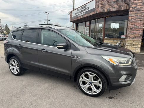 Used 2017 Ford Escape Titanium image 17