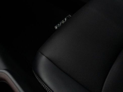 Used 2025 Toyota RAV4 Limited image 28