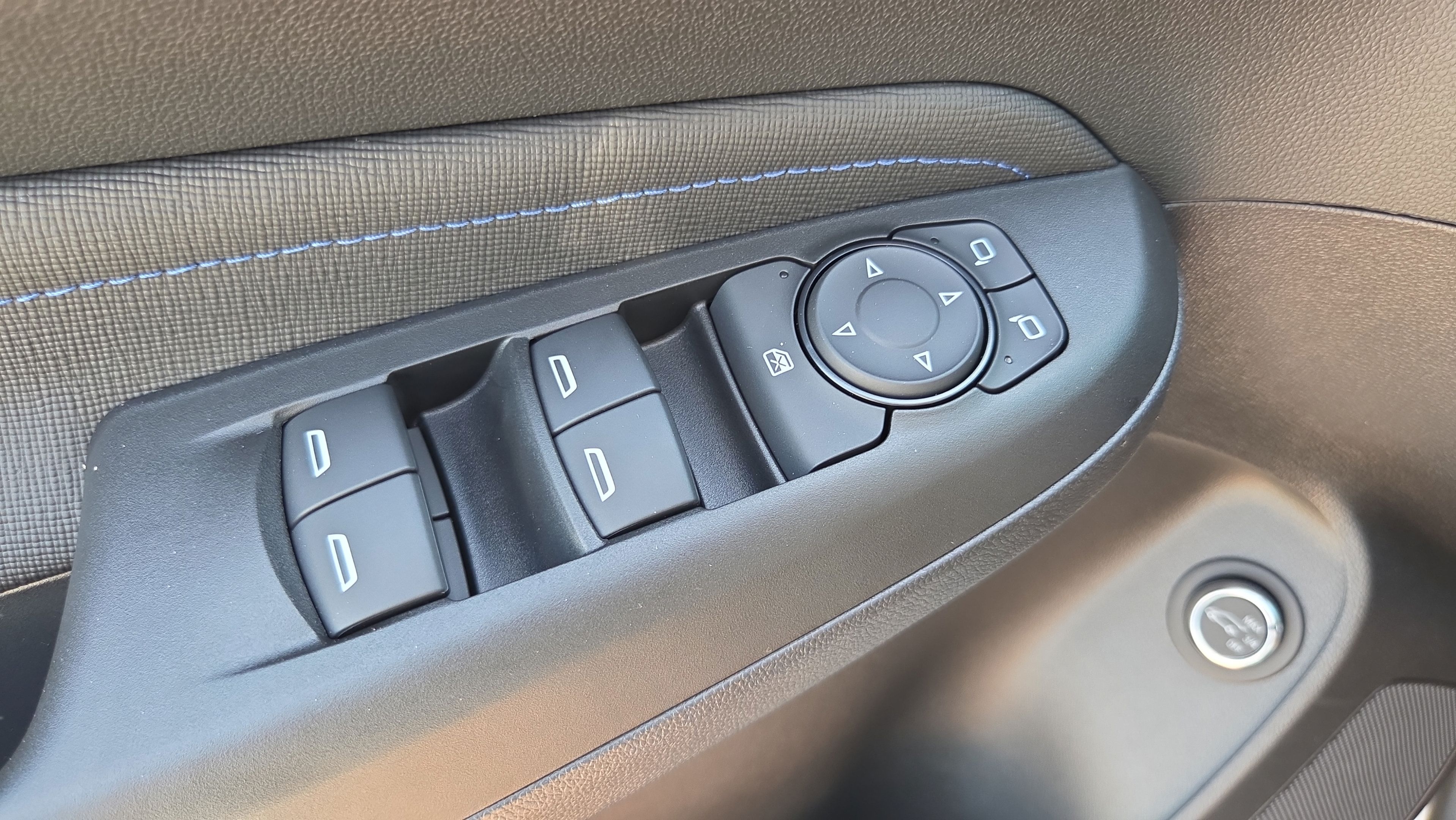 New 2026 Buick Envista Sport Touring w/ Convenience I Package FWD image 28
