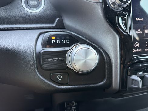 Used 2023 RAM 1500 Laramie RWD image 27