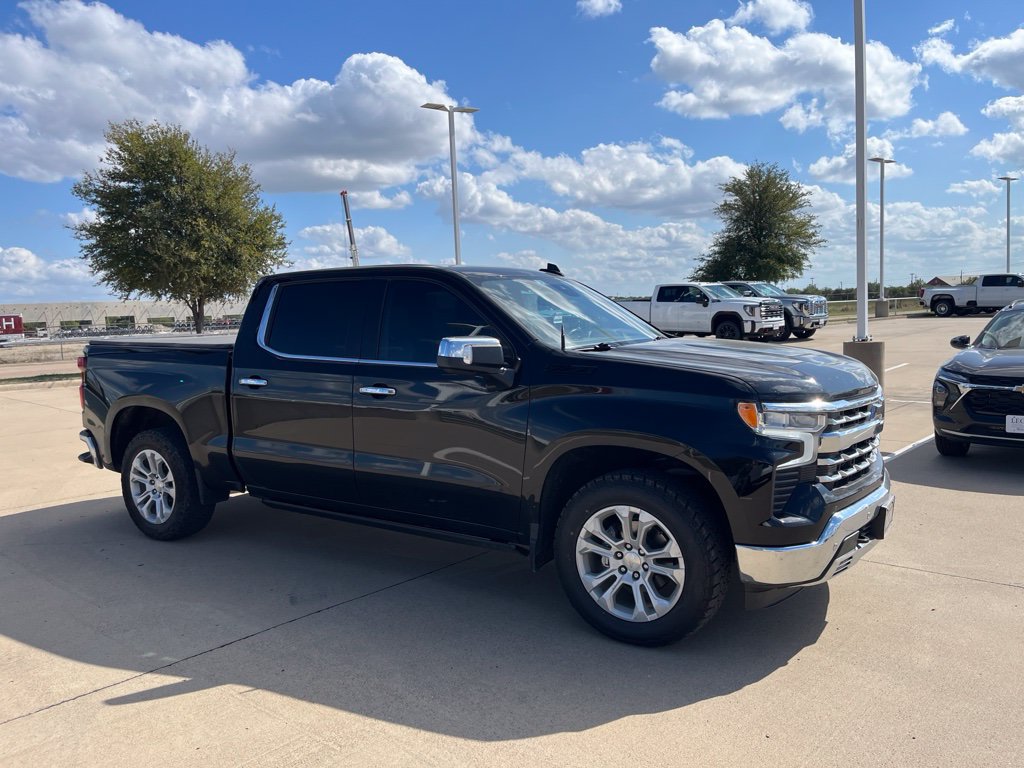 Used 2022 Chevrolet Silverado 1500 LTZ AWD/4WD image 6