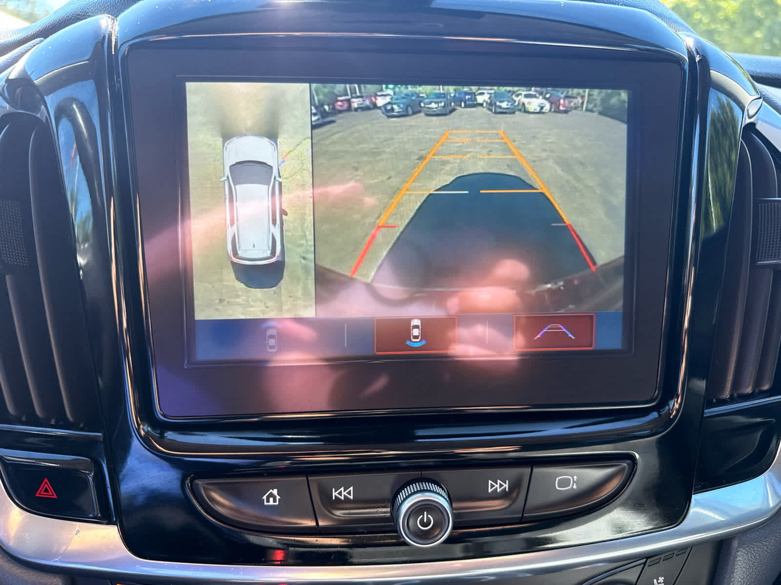 Used 2018 Chevrolet Traverse Premier AWD/4WD image 25