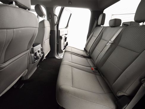 Used 2018 Ford F250 XLT w/ XLT Premium Package image 23