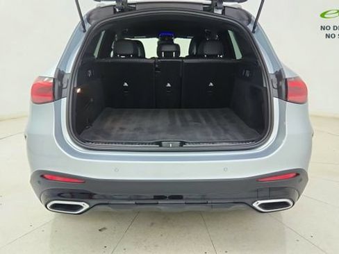 Used 2025 Mercedes-Benz GLC 300 4MATIC image 14