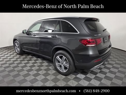 Used 2021 Mercedes-Benz GLC 300 image 4