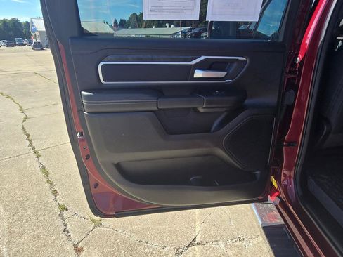 Used 2023 RAM 1500 Big Horn AWD/4WD image 14
