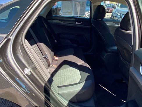 Used 2025 Kia K5 LXS image 38