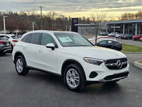 New 2026 Mercedes-Benz GLC 300 4MATIC image 1