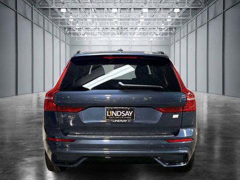 Used 2024 Volvo XC60 T8 Ultimate w/ Protection Package Premier AWD/4WD image 10