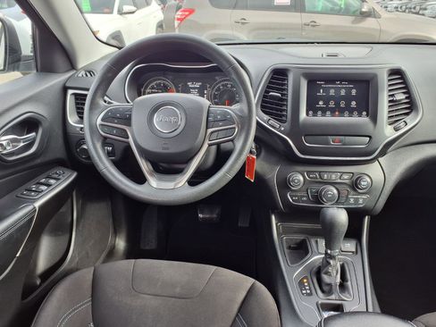 Used 2020 Jeep Cherokee Latitude image 8