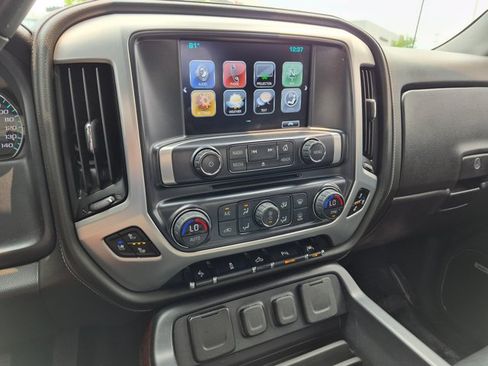 Used 2018 GMC Sierra 1500 SLT AWD/4WD image 13