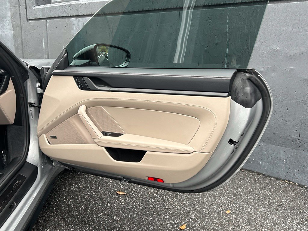 Certified 2026 Porsche 911 Carrera GTS RWD image 23