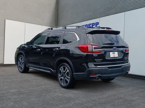 Used 2023 Subaru Ascent Touring AWD/4WD image 3