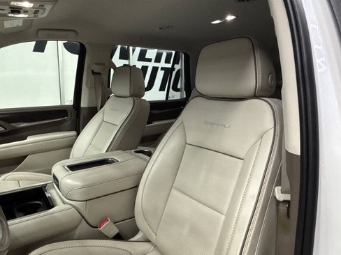 Used 2022 GMC Yukon Denali AWD/4WD image 22