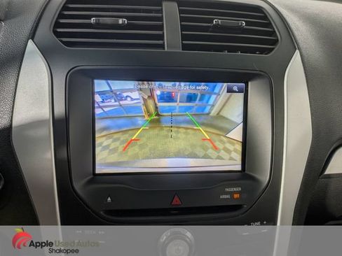 Used 2013 Ford Explorer XLT AWD/4WD image 19
