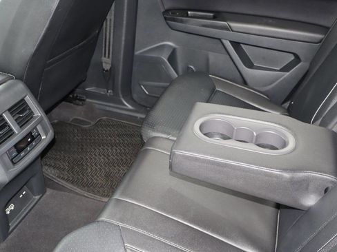 Used 2021 Volkswagen Atlas SE image 15