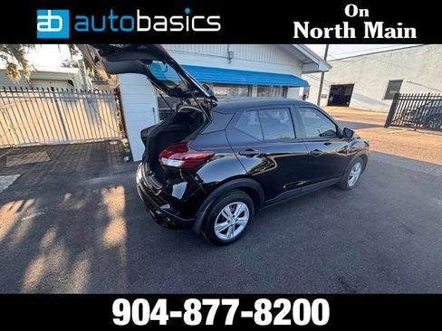 Used 2024 Nissan Kicks S FWD image 9
