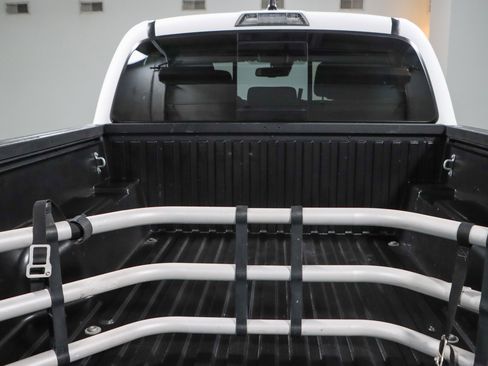 Used 2023 Toyota Tacoma TRD Off-Road w/ Technology Package AWD/4WD image 30