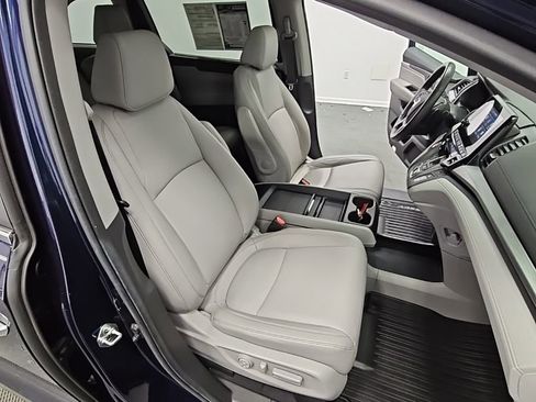 Used 2024 Honda Odyssey EX-L image 38
