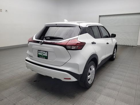 Used 2021 Nissan Kicks S FWD image 9
